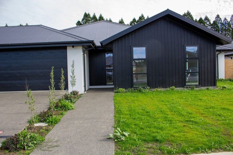 Photo of property in 46 Memorial Crescent, Methven, 7730