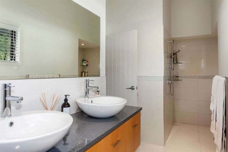 Photo of property in 16 Waterford Avenue, Ohope, 3121