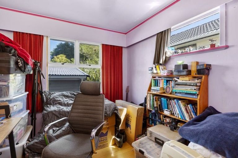 Photo of property in 1/103 Sturges Road, Henderson, Auckland, 0612