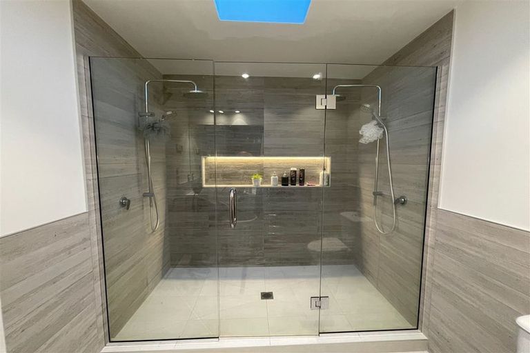 Photo of property in 88 Merivale Lane, Merivale, Christchurch, 8014