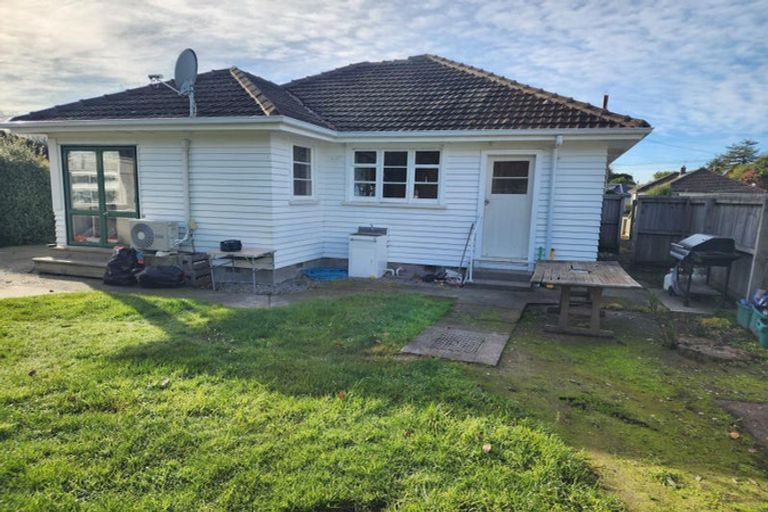 Photo of property in 49 Balgay Street, Upper Riccarton, Christchurch, 8041