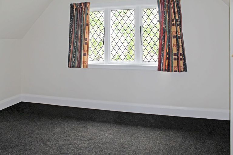 Photo of property in 34 Russell Street, Palmerston North, 4414