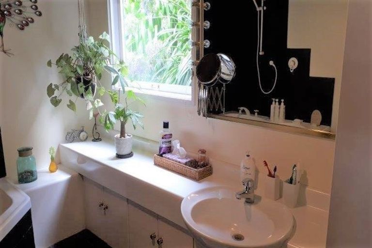 Photo of property in 62 Park Terrace, Corsair Bay, Lyttelton, 8082