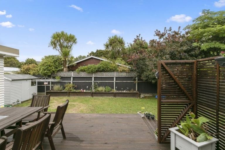 Photo of property in 29 Gibbs Crescent, Wainuiomata, Lower Hutt, 5014