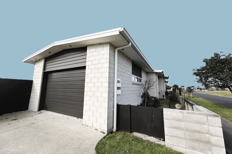 Photo of property in 29 Spinifex Street, Papamoa Beach, Papamoa, 3118