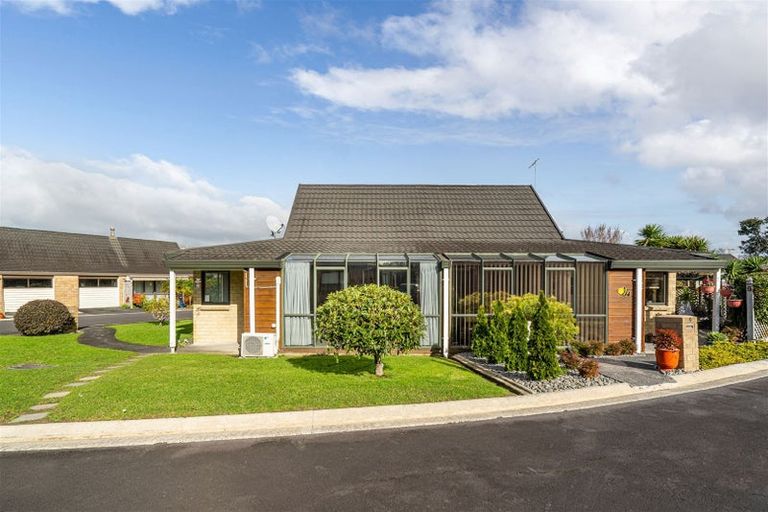 Photo of property in 10/18 Williams Road, Hobsonville, Auckland, 0618