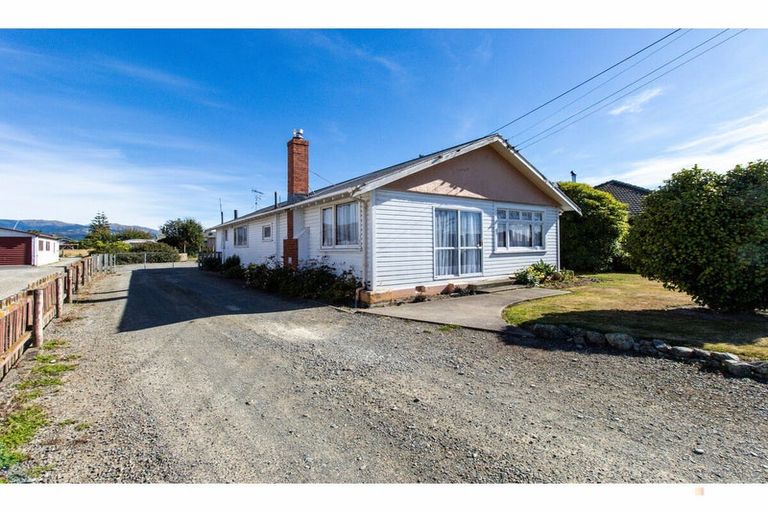 Photo of property in 76 Shearman Street, Waimate, 7924