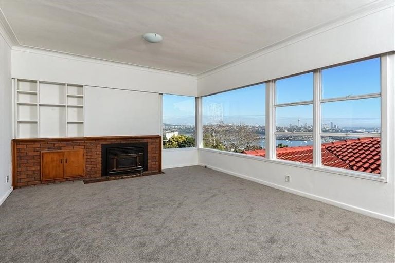 Photo of property in 13 Sudeley Street, Orakei, Auckland, 1071