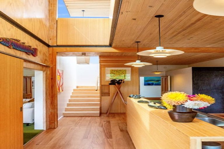 Photo of property in 17 Dover Street, Island Bay, Wellington, 6023