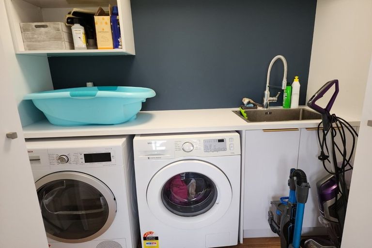 Photo of property in 52a Dillon Drive, Bell Block, New Plymouth, 4312