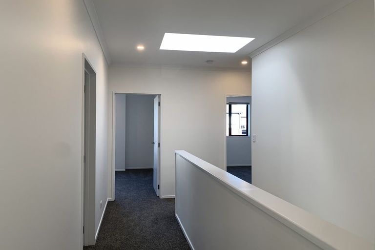 Photo of property in 18 Hema Road, Hobsonville, Auckland, 0616