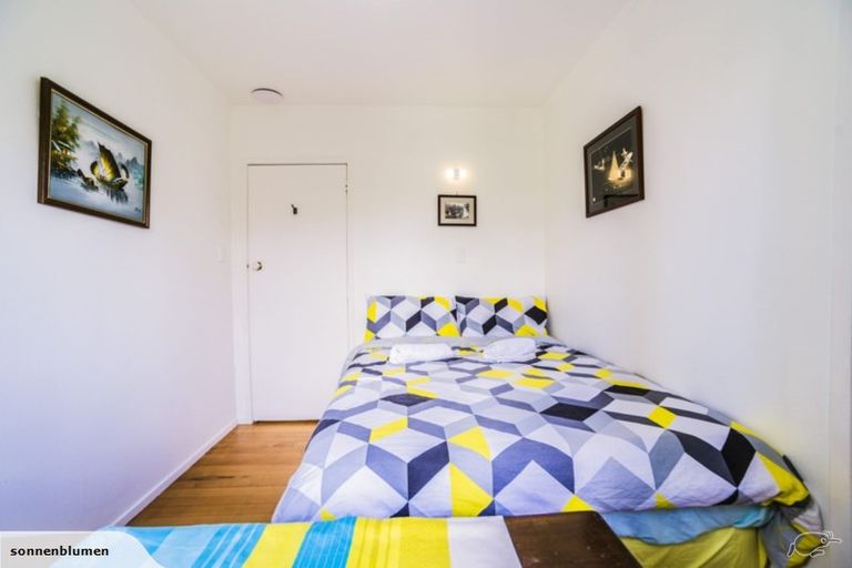 Photo of property in 1/39 Lancaster Road, Beach Haven, Auckland, 0626