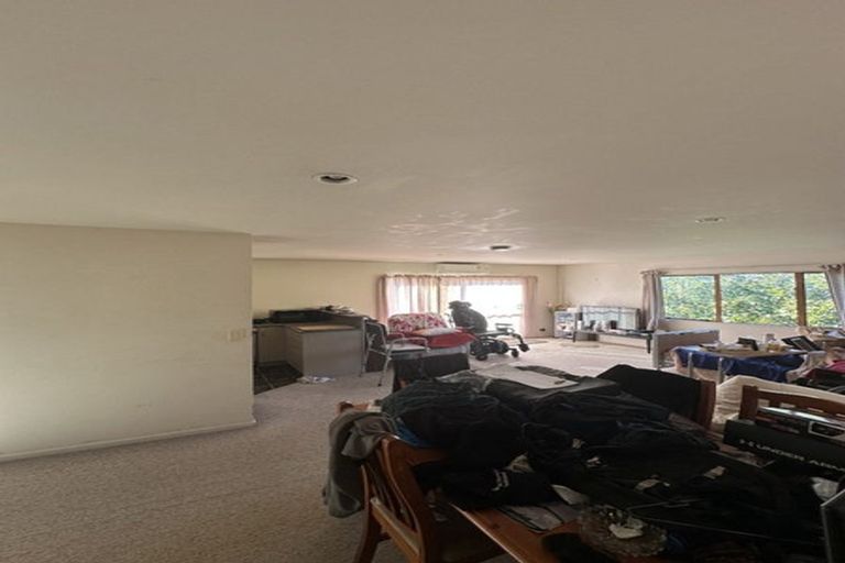 Photo of property in 31 Copplestone Place, New Lynn, Auckland, 0600