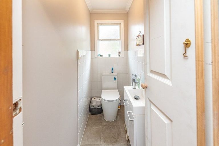 Photo of property in 31 Brassey Road, Saint Johns Hill, Whanganui, 4500