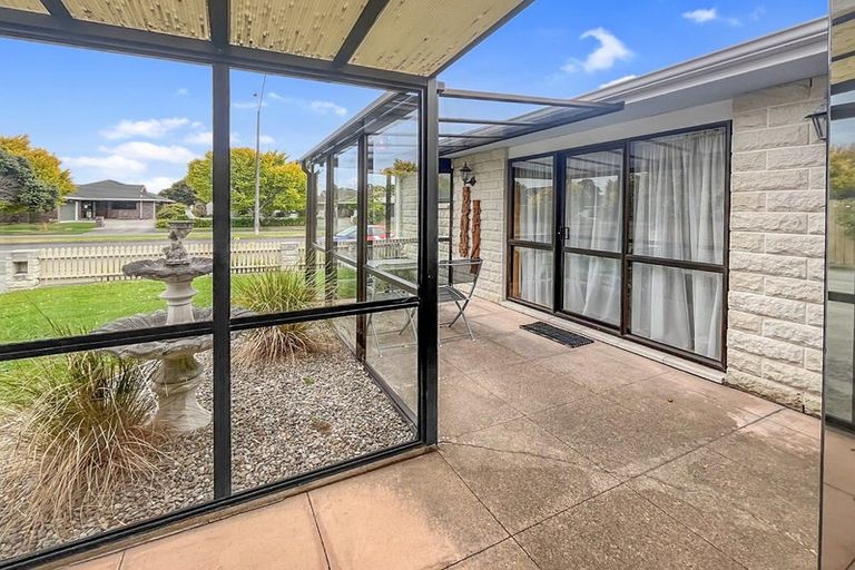 Photo of property in 111 John F Kennedy Drive, Milson, Palmerston North, 4414