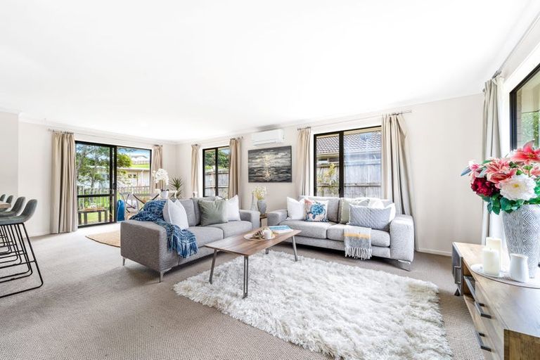 Photo of property in 21h Bonita Avenue, Stanmore Bay, Whangaparaoa, 0932