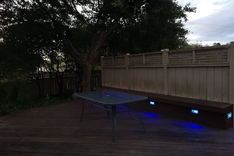 Photo of property in 2 Carrington Avenue, Hillcrest, Hamilton, 3216