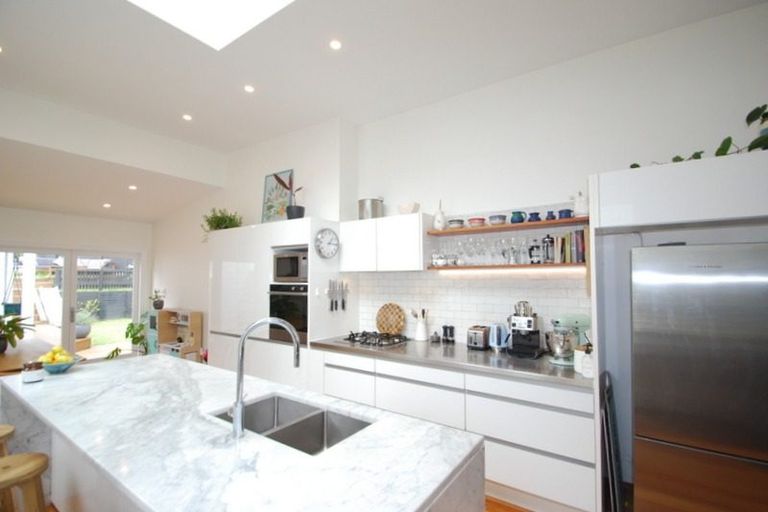 Photo of property in 87 Tiber Street, Island Bay, Wellington, 6023