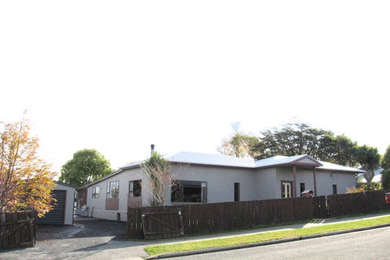 Photo of property in 6 Stoke Street, Oamaru, 9400