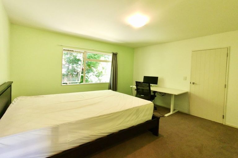 Photo of property in 1/15 Alamein Avenue, Belmont, Auckland, 0622