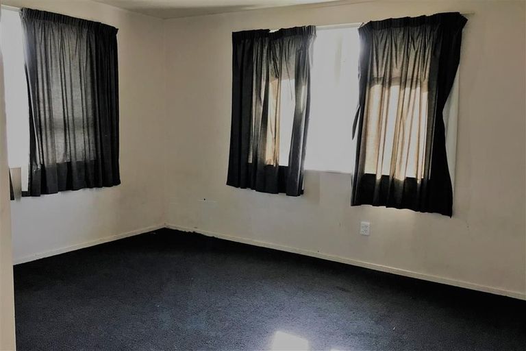 Photo of property in 64 Chichester Drive, Rosehill, Papakura, 2113