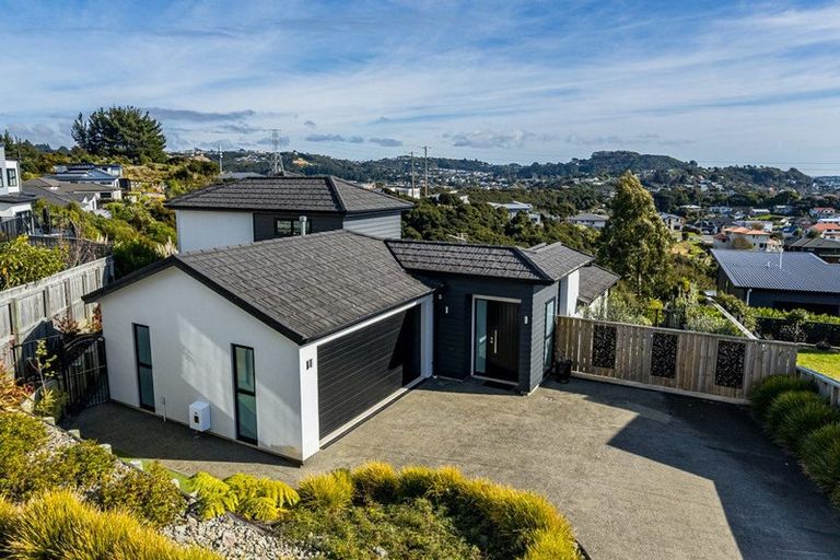 Photo of property in 66 Endeavour Drive, Whitby, Porirua, 5024