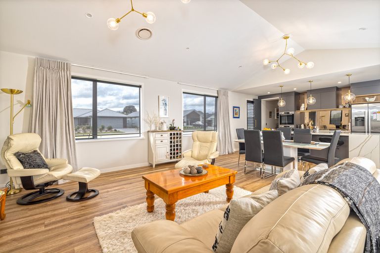 Photo of property in 453 Warburton Crescent, Te Awamutu, 3800