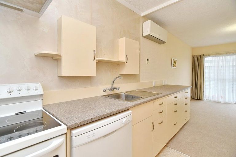 Photo of property in 12/93 Racecourse Road, Sockburn, Christchurch, 8042