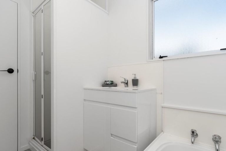 Photo of property in 9a Henderson Crescent, Parkvale, Tauranga, 3112