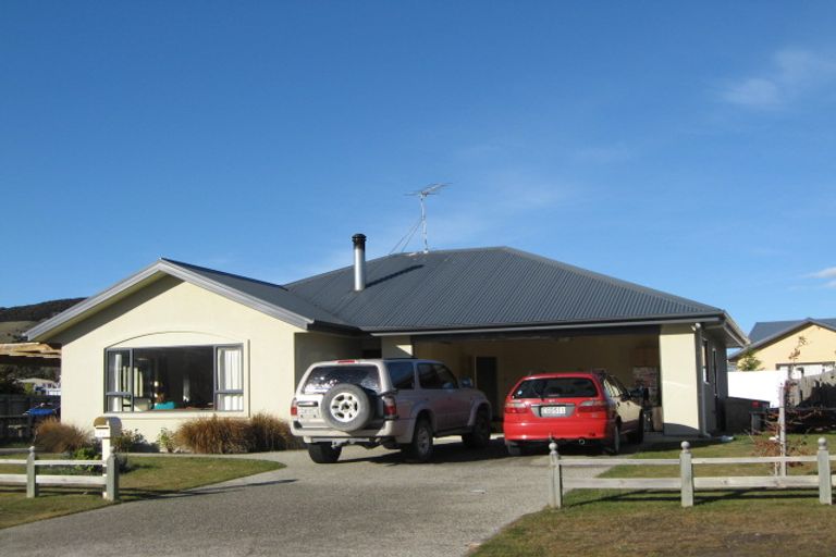 Photo of property in 19 Kings Drive, Wanaka, 9305