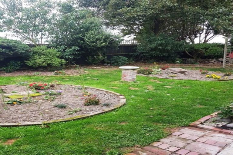 Photo of property in 55 Farnborough Street, Aranui, Christchurch, 8061