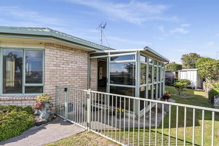 Photo of property in 16 Chaytor Street, Te Puke, 3119