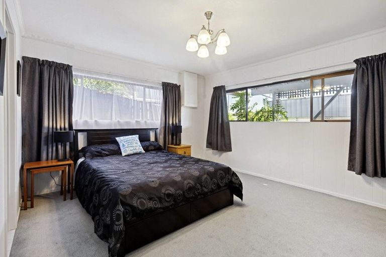 Photo of property in 26 Glencoe Road, Browns Bay, Auckland, 0630