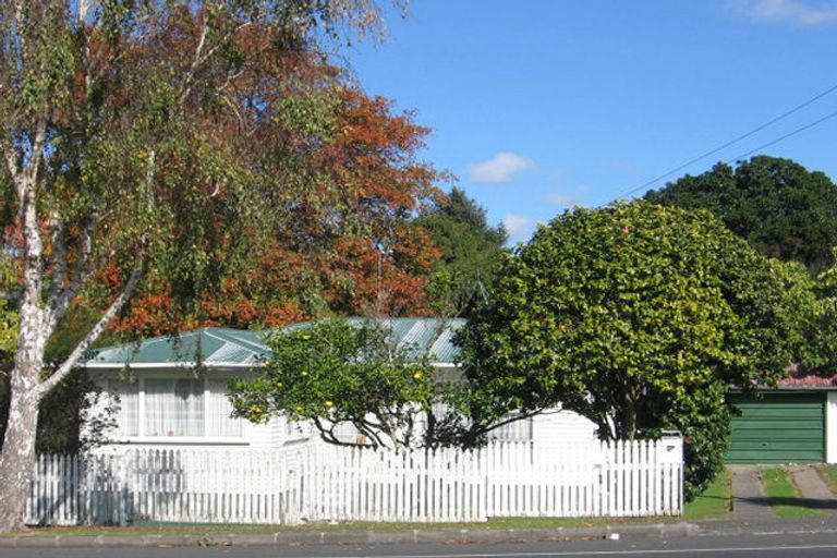 Photo of property in 40 Russell Road, Manurewa, Auckland, 2102