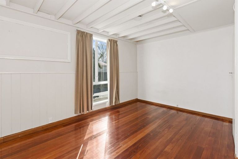 Photo of property in 302 Hills Road, Mairehau, Christchurch, 8013