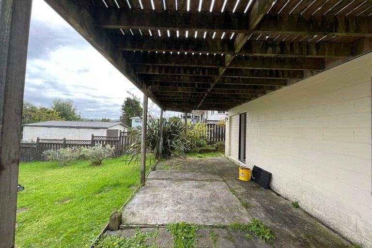 Photo of property in 2/191 Holborn Drive, Stokes Valley, Lower Hutt, 5019