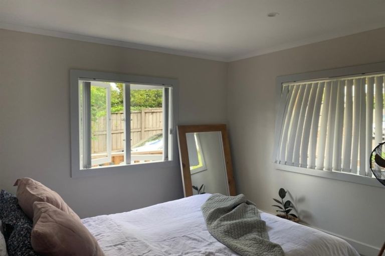 Photo of property in 665 Swanson Road, Swanson, Auckland, 0612