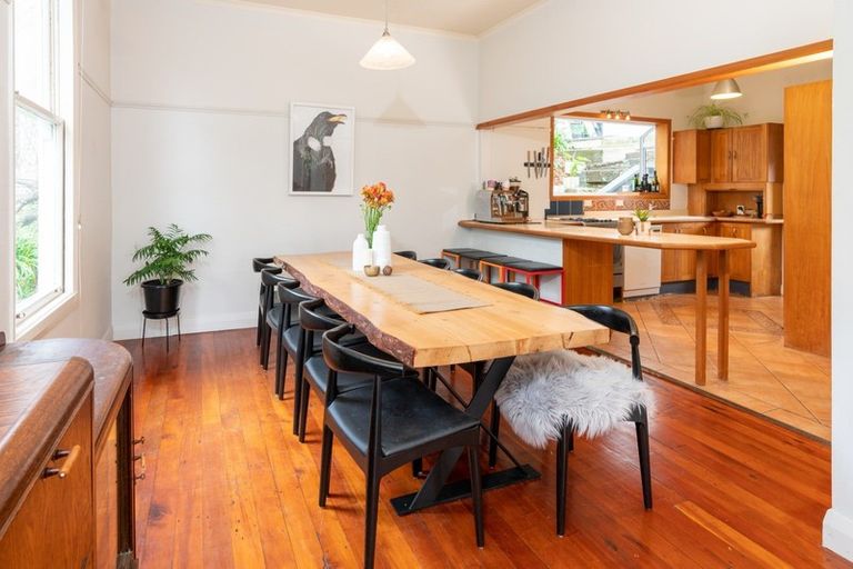 Photo of property in 8 Liffey Crescent, Island Bay, Wellington, 6023