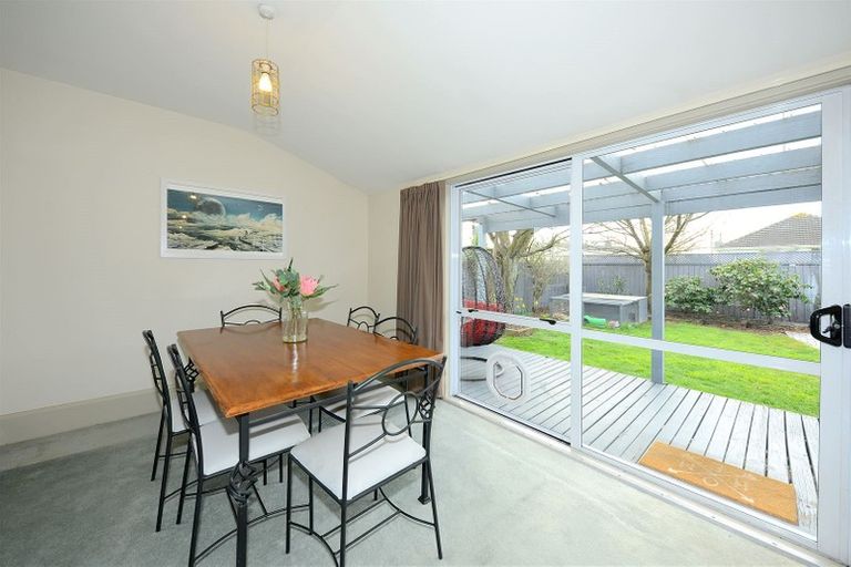 Photo of property in 62 Northcote Road, Northcote, Christchurch, 8052