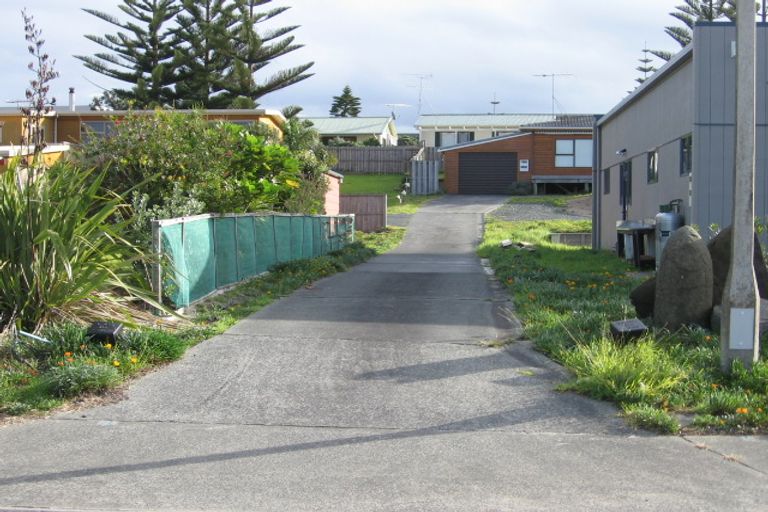 Photo of property in 12 Dornie Place, Omaha, 0986