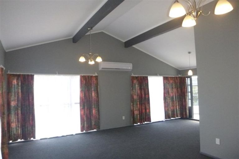 Photo of property in 206 Major Drive, Kelson, Lower Hutt, 5010