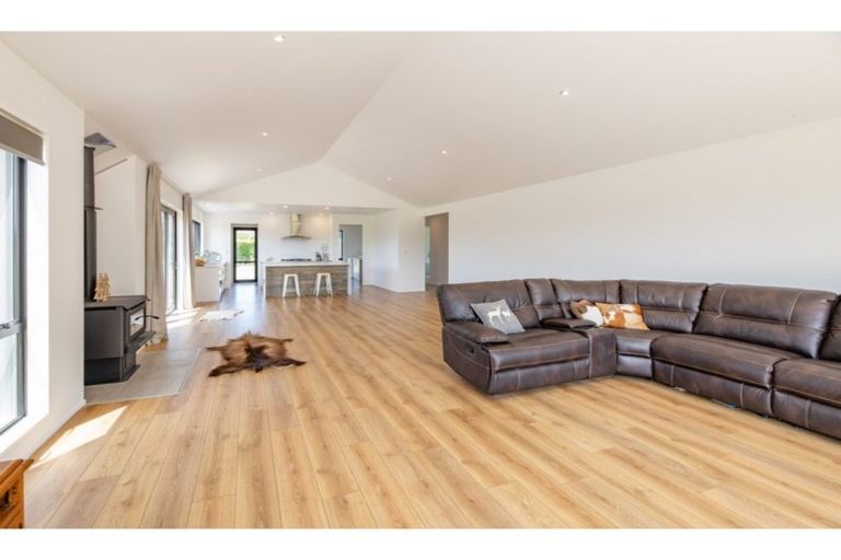 Photo of property in 32 Cridges Road, Darfield, 7510