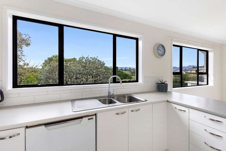 Photo of property in 12 Ash Place, Whalers Gate, New Plymouth, 4310