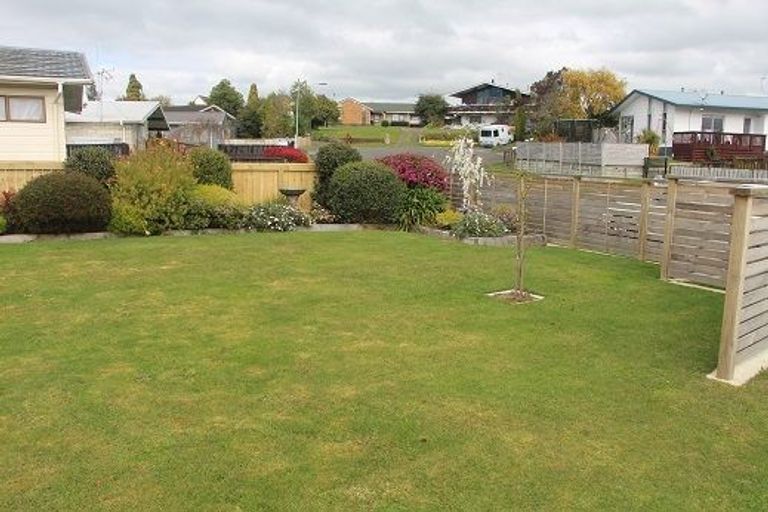 Photo of property in 7a Millar Place, Nawton, Hamilton, 3200