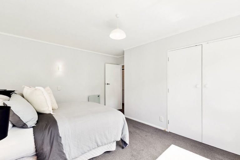 Photo of property in 17b Govind Grove, Ngaio, Wellington, 6035