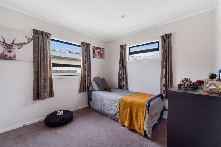 Photo of property in 2768 Martinborough Pirinoa Road, Pirinoa, Featherston, 5772