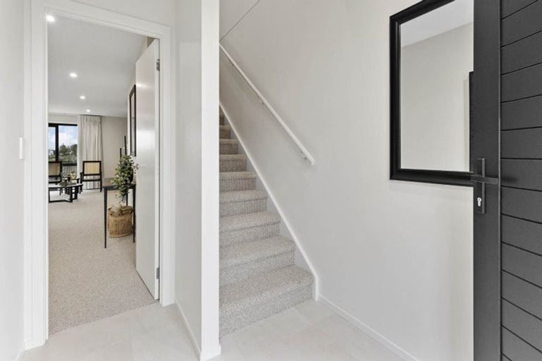 Photo of property in 1 Brickworks Bay Road, Hobsonville, Auckland, 0618