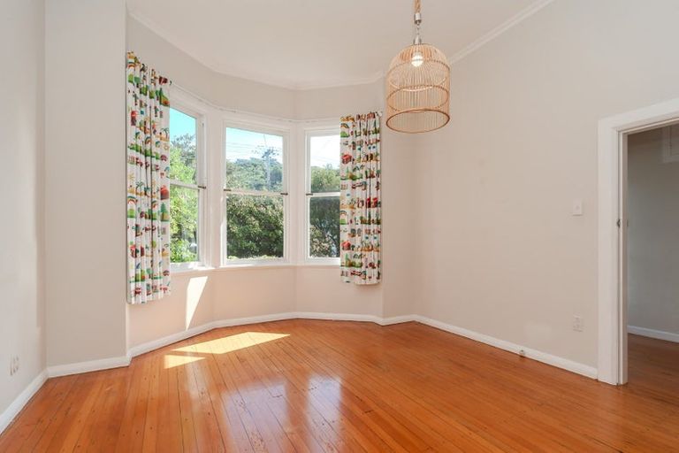 Photo of property in 89 Derwent Street, Island Bay, Wellington, 6023