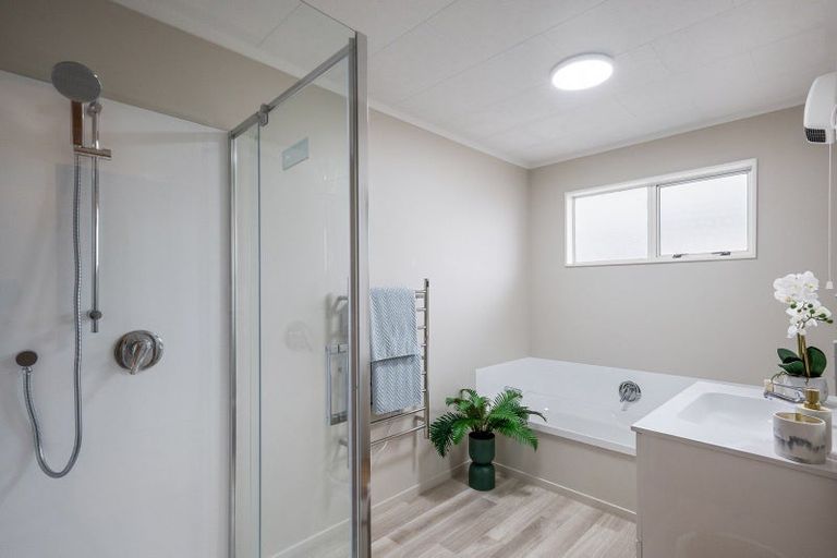 Photo of property in 50c Winchester Street, Levin, 5510