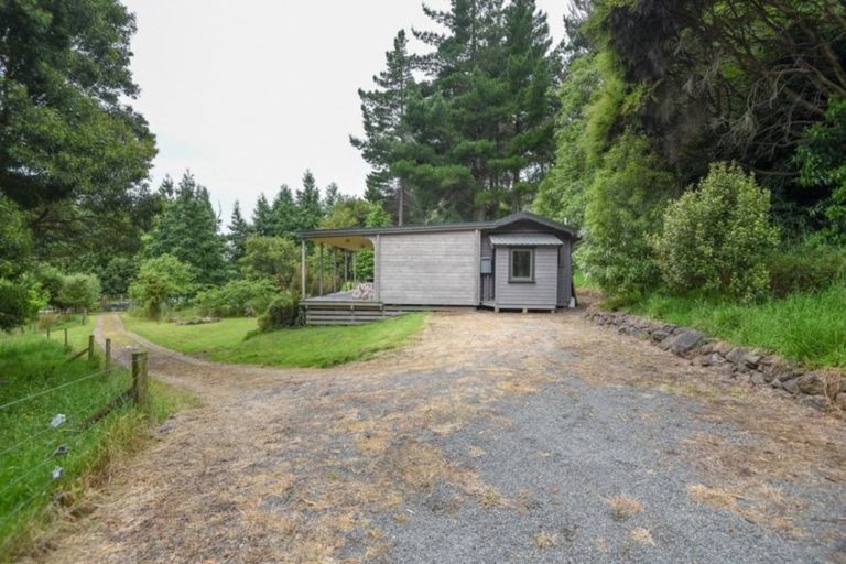 Photo of property in 578 Le Bons Bay Road, Le Bons Bay, Akaroa, 7583